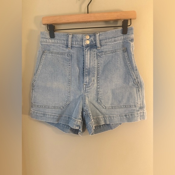Madewell High Rise Denim Shorts Light Wash Patch Pockets Size 26 - Picture 6 of 8